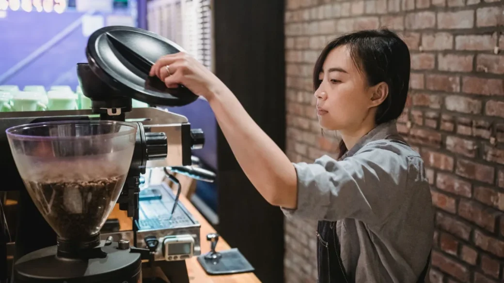 Adjusting the grinder finer to slow a fast pour