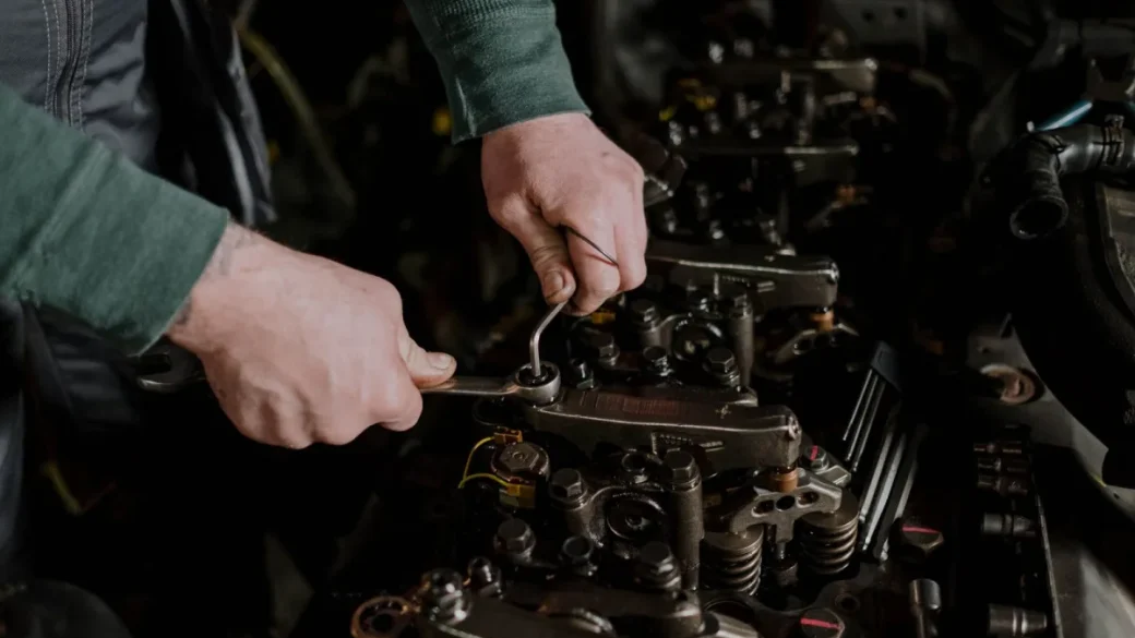Loosening the pressurestat from the boiler fitting