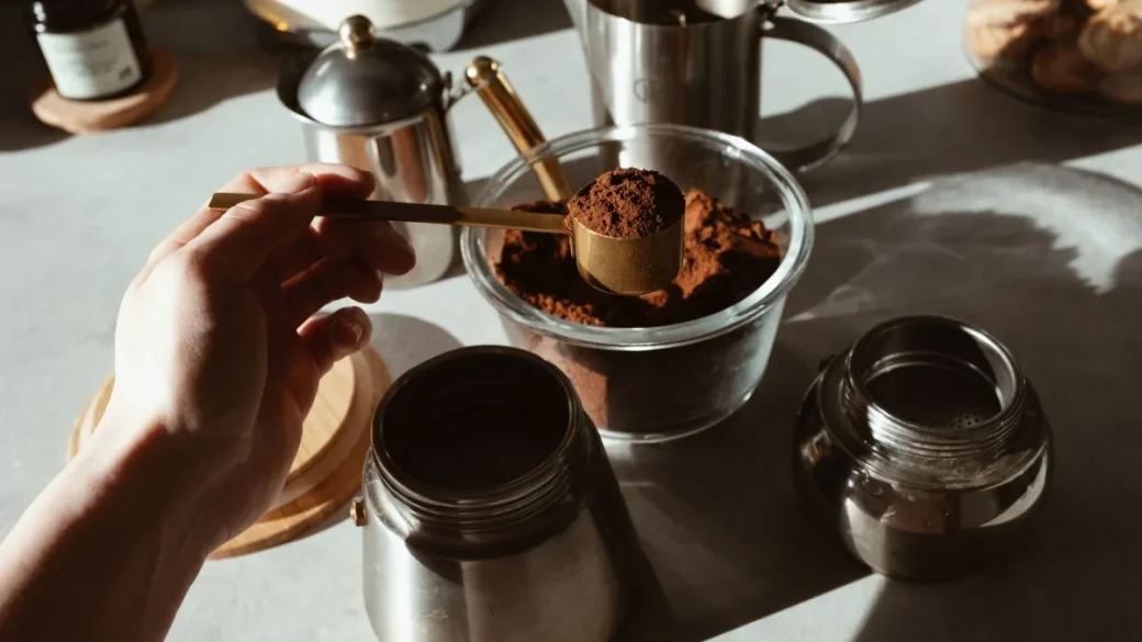 A 0.1-gram scale under the cup catching the shot weight