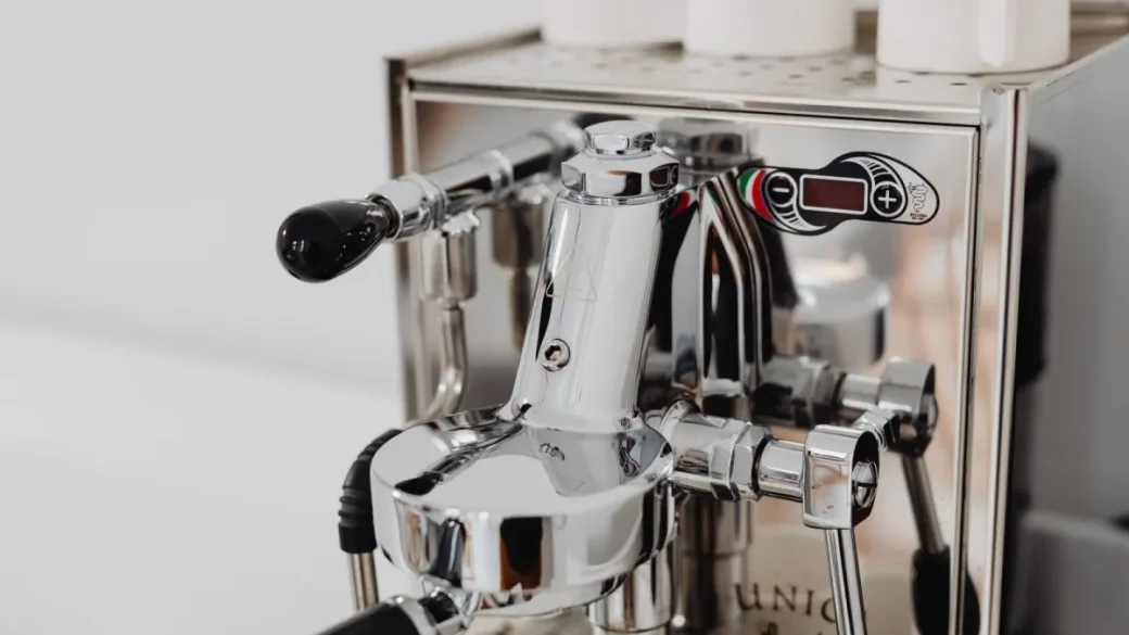 Two bimetal thermostats mounted on a single-boiler espresso machine